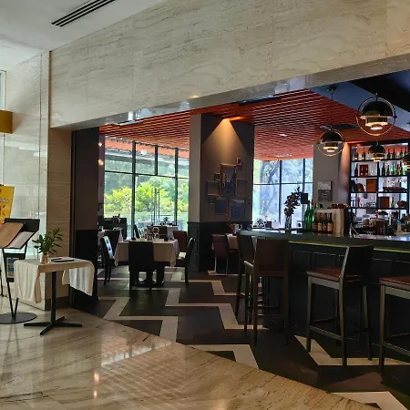 5 Changkat Bukit Bintang 5 Minutes To Alor Street Bukit Ceylon Klcc Pavilion Apt 3R2B 10 Pax Kuala Lumpur Exterior photo